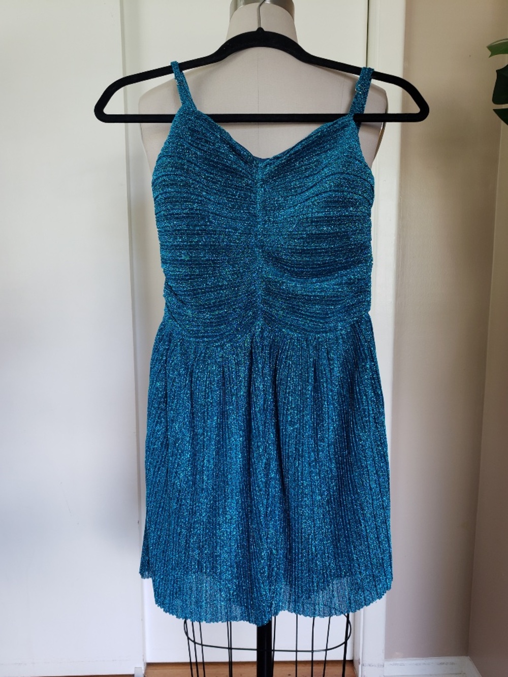 Metallic Pleated Dress Size Small